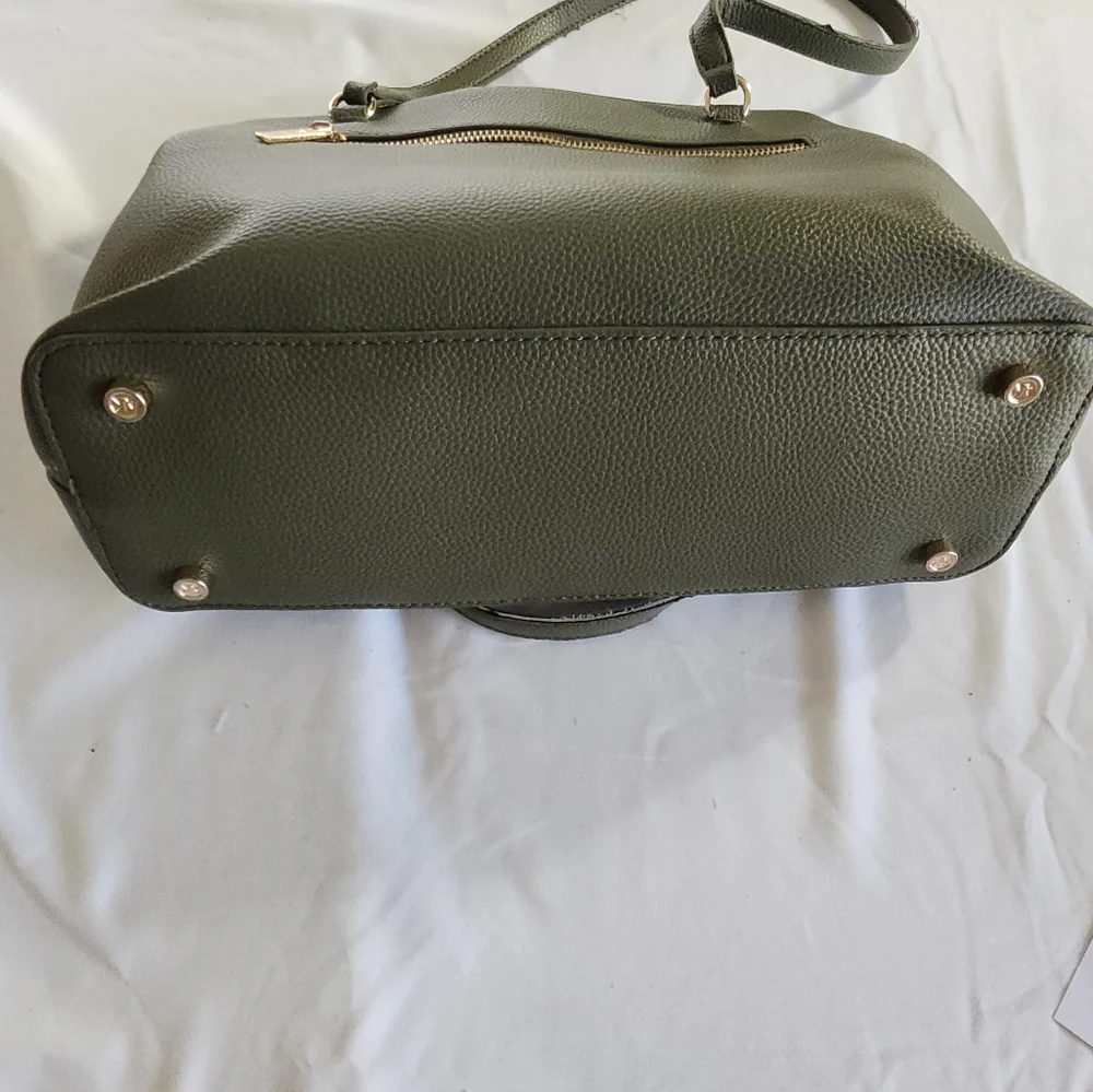 Anne Klein Elegant Green Tote Bag with Gold Chain - Picture 6 of 6